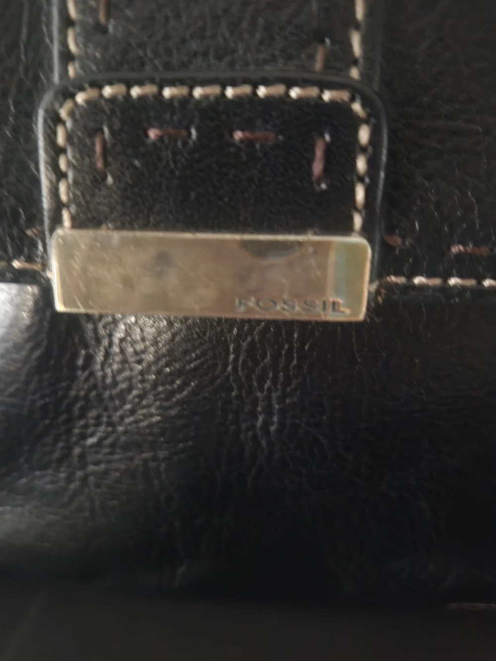 Vintage Fossil Black Genuine Leather Shoulder Bag with Contrast Stitching Y2K
